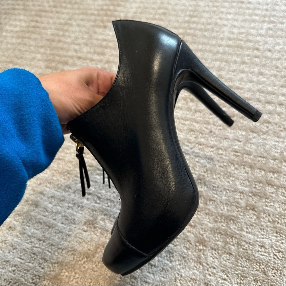 Bar III Womens Stiletto Heels Pumps Black Booties Size 6.5 Carine Zip Leather - Picture 3 of 14